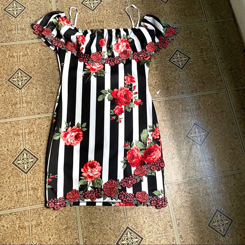 Mini flower dress pink, red, black and white